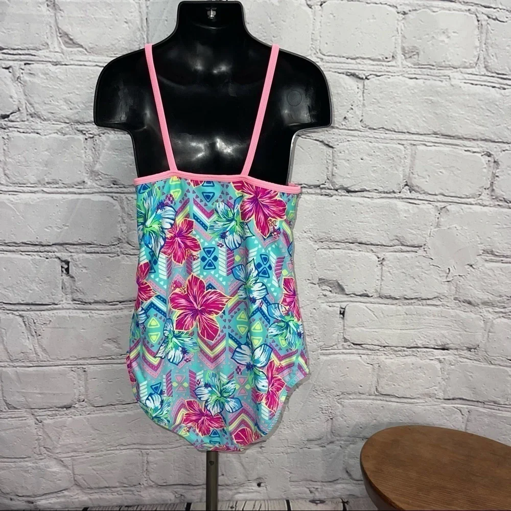 Arizona Jean Company ruffle chest